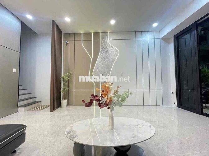 ÂU CƠ XÂY MỚI Ô TÔ NGỦ NHÀ - NỞ HẬU 6,3M - 4PN - 4 TẦNG LUNG LINH .