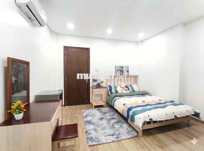 Studio Cửa Sổ Quốc Dân Đường Hoàng Văn Thụ, Tân Bình