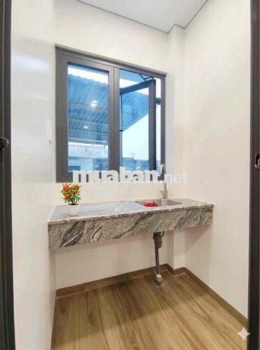 Studio Cửa Sổ Quốc Dân Đường Hoàng Văn Thụ, Tân Bình