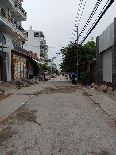 Cần Bán Gấp Nhà tại khu vực quận Bình Tân