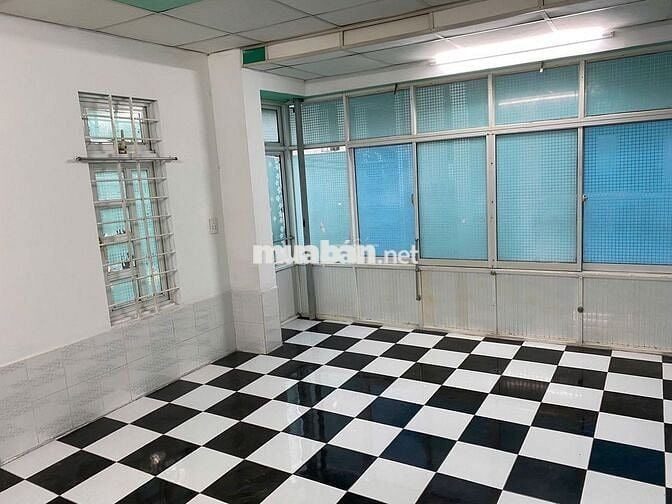 Nhà cho thuê hẻm xe hơi  888/67