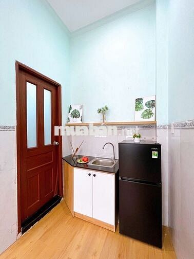 Ngay Võ Thị Thừa 18m2 gác+ ban công+ cửa số lớn thoáng mát