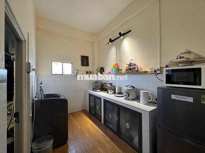 CĂN HỘ 2PN FULL NỘI THẤT CỬA SỔ GẦN CV 23/9 TAO ĐÀN DINH ĐỘC LẬP