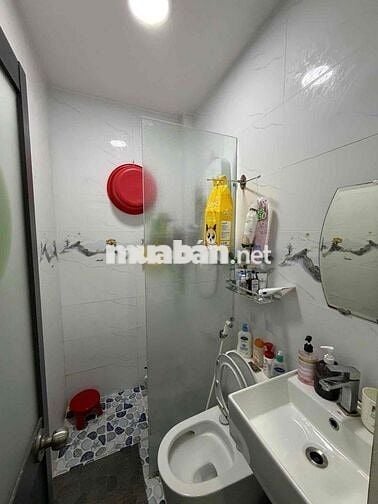 BÁN NHÀ PHAN VĂN TRỊ 2 TẦNG 1PN P.1111 BÌNH THẠNH SÂN XE 3.35 TỶ
