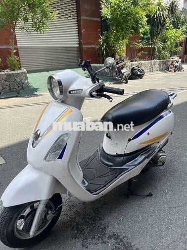 SYM Attila Trắng Xe tay ga