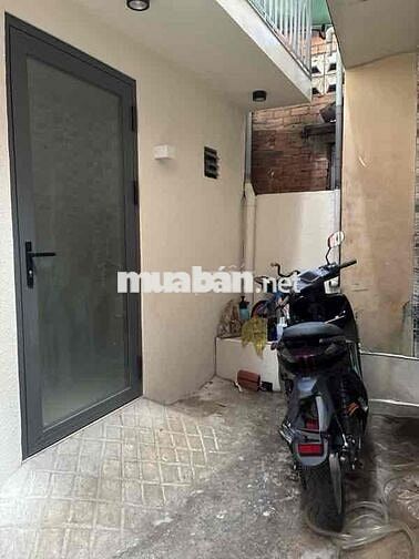 BÁN NHÀ PHAN VĂN TRỊ 2 TẦNG 1PN P.11   BÌNH THẠNH SÁT MT 2.4 TỶ