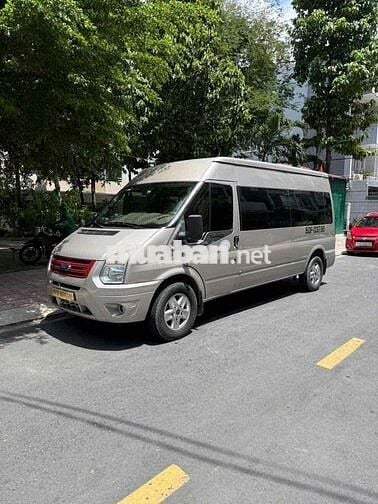 Ford Transit sx 2018 16 chỗ bảng trung.