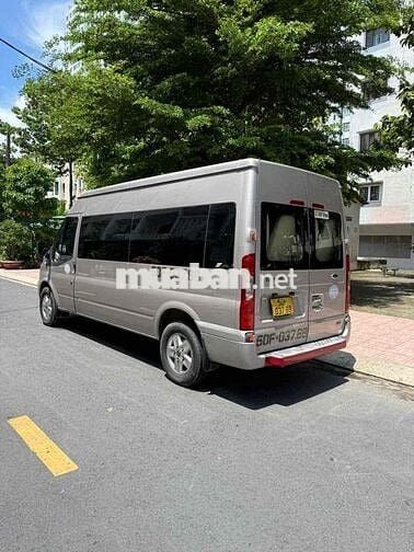 Ford Transit sx 2018 16 chỗ bảng trung.