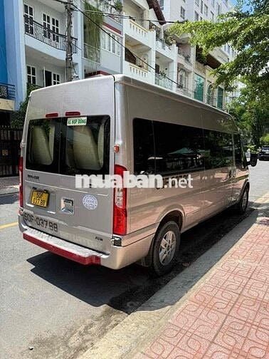 Ford Transit sx 2018 16 chỗ bảng trung.