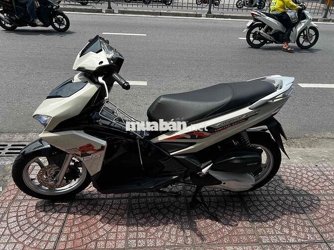 Honda Air Blade 2016 Trắng đen