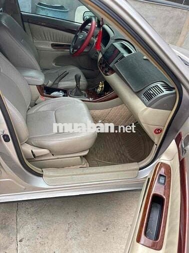 Toyota Camry 2.4G 2002 Vàng cát