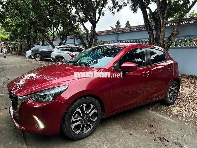 Mazda Mazda 2 đỏ