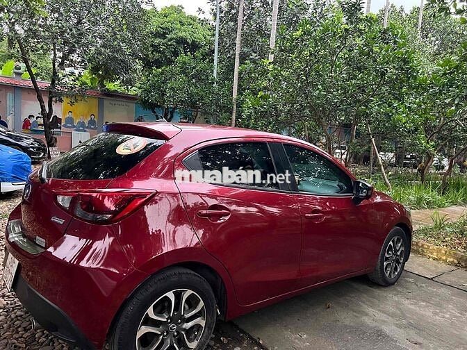 Mazda Mazda 2 đỏ