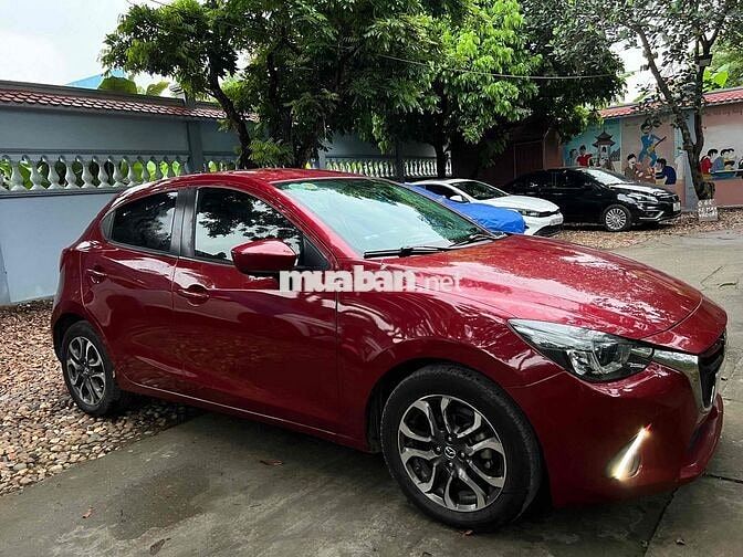 Mazda Mazda 2 đỏ