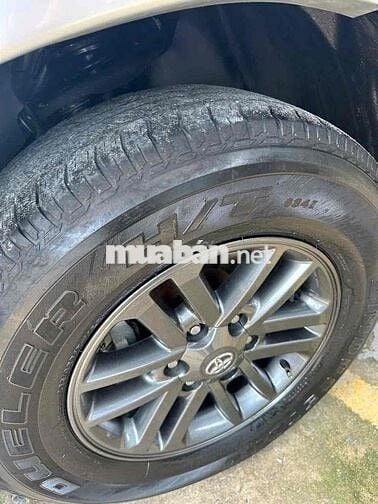 Toyota Fortuner 2016 Bạc 98000 km