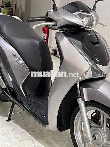Honda SH150 2019 Bạc Đen Nam