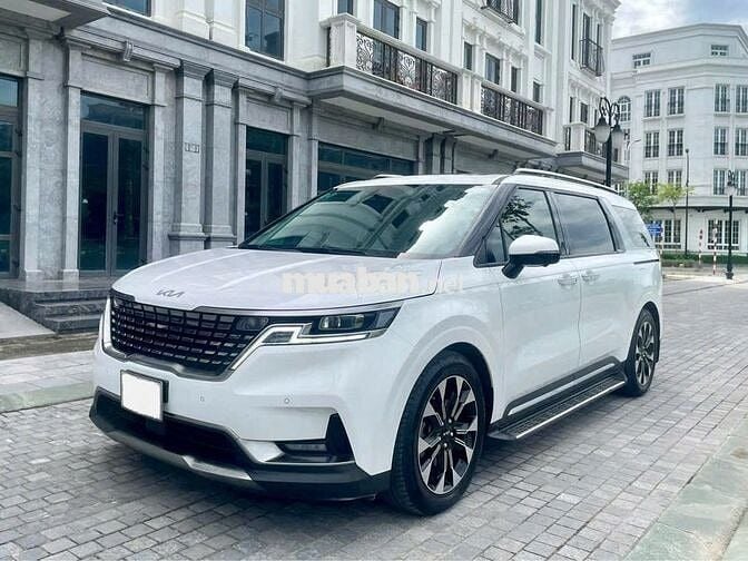 Kia Carnival Signature 2.2D 2022 68000 km Trắng