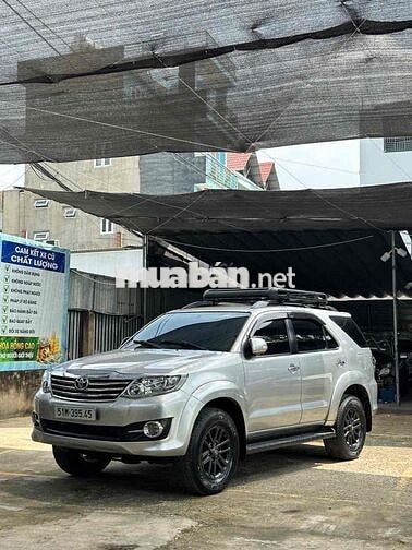 Toyota Fortuner 2016 Bạc 98000 km