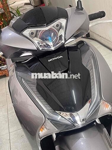 Honda SH150 2019 Bạc Đen Nam