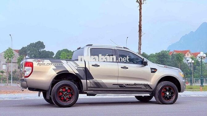 Ford Ranger Vàng Cát 2015 4x2 AT