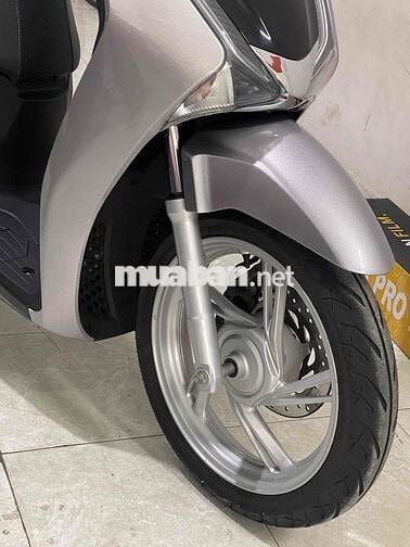 Honda SH150 2019 Bạc Đen Nam