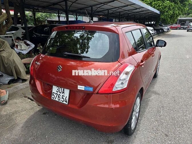 Suzuki Swift 2015 chạy chuẩn 9 vạn km