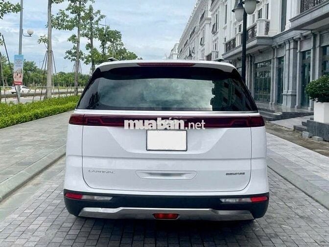 Kia Carnival Signature 2.2D 2022 68000 km Trắng