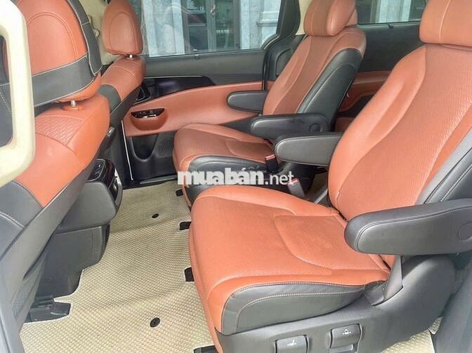 Kia Carnival Signature 2.2D 2022 68000 km Trắng