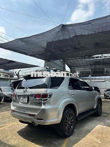Toyota Fortuner 2016 Bạc 98000 km