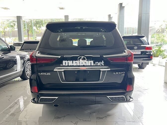 Lexus LX570 Super Sport S 2018 Trung Đông Đen