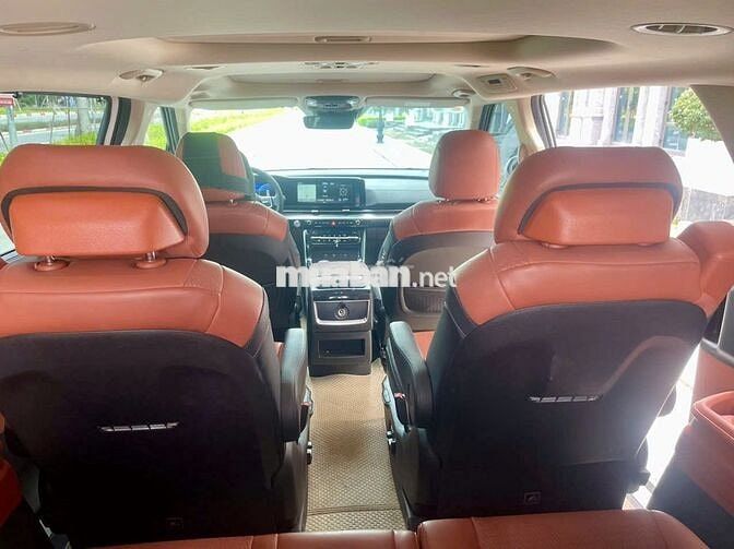 Kia Carnival Signature 2.2D 2022 68000 km Trắng