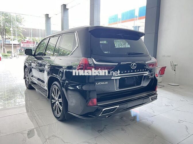 Lexus LX570 Super Sport S 2018 Trung Đông Đen
