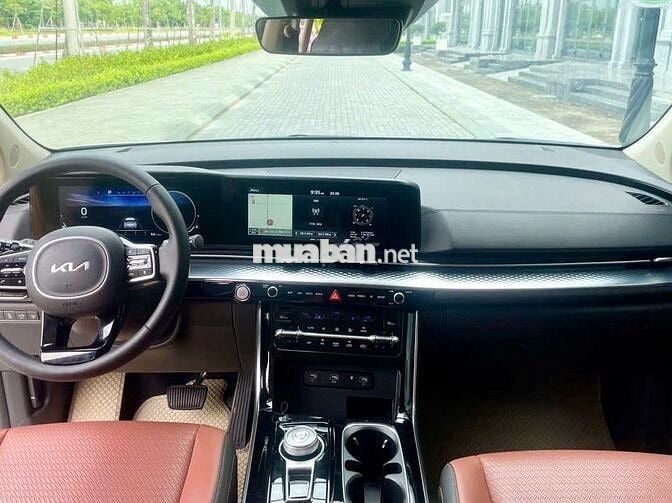 Kia Carnival Signature 2.2D 2022 68000 km Trắng