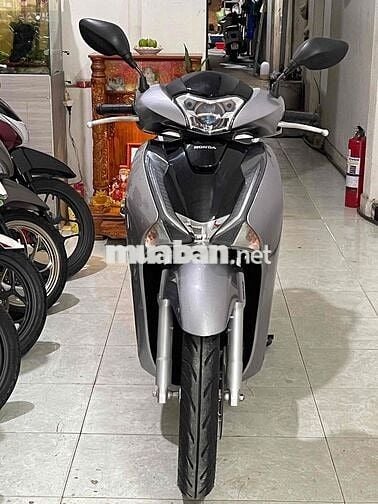 Honda SH150 2019 Bạc Đen Nam