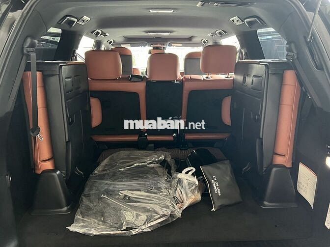 Lexus LX570 Super Sport S 2018 Trung Đông Đen
