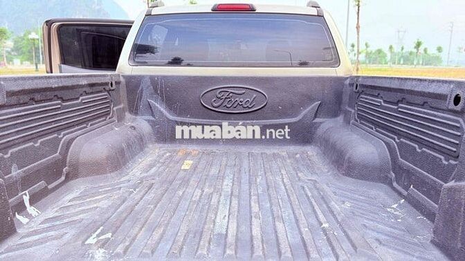 Ford Ranger Vàng Cát 2015 4x2 AT