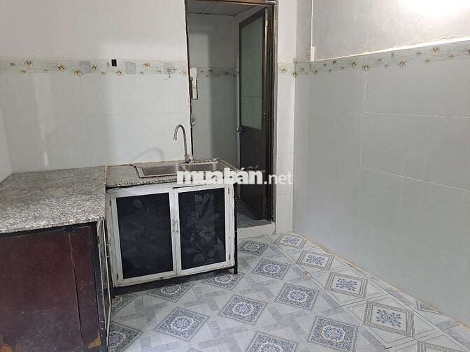 Nhà cấp 4,1 trệt, 1 lầu (gác đúc giả lầu) gần cầu Phú Long, chợ Đường