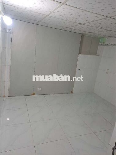 Nhà cấp 4,1 trệt, 1 lầu (gác đúc giả lầu) gần cầu Phú Long, chợ Đường