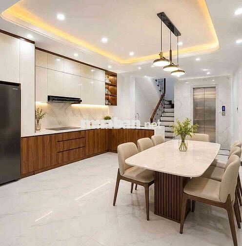 Cực Hiếm , Nhà mới thang máy 35m ,6 tầng , ôtô VF3 đỗ cửa