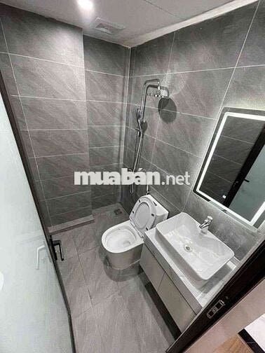 Cực Hiếm , Nhà mới thang máy 35m ,6 tầng , ôtô VF3 đỗ cửa
