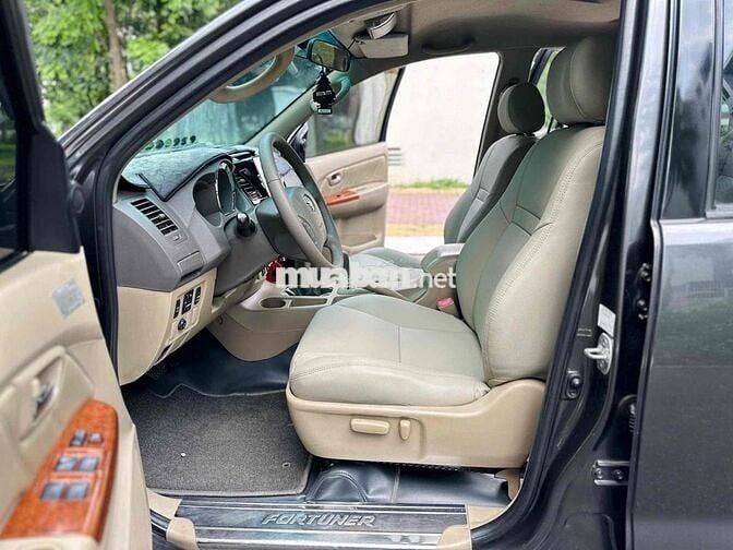 Toyota Fortuner V 4x4 AT 2010