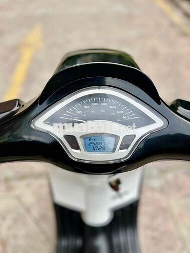 Piaggio Sprint up 2014 3vie Trắng