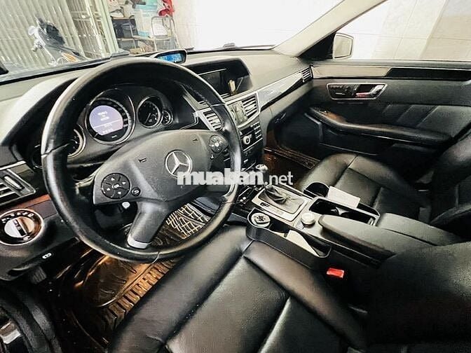 Mercedes-Benz E250 2010 Đen 66,000 km