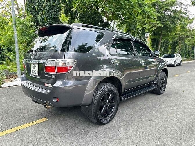 Toyota Fortuner V 4x4 AT 2010