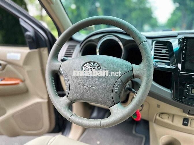 Toyota Fortuner V 4x4 AT 2010