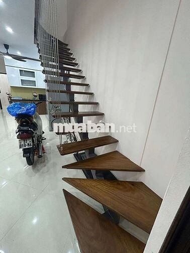 🏡 Nhà Gia Quất 65m² - 2PN - Đối Diện Ga Gia Lâm - 7,5 Triệu.