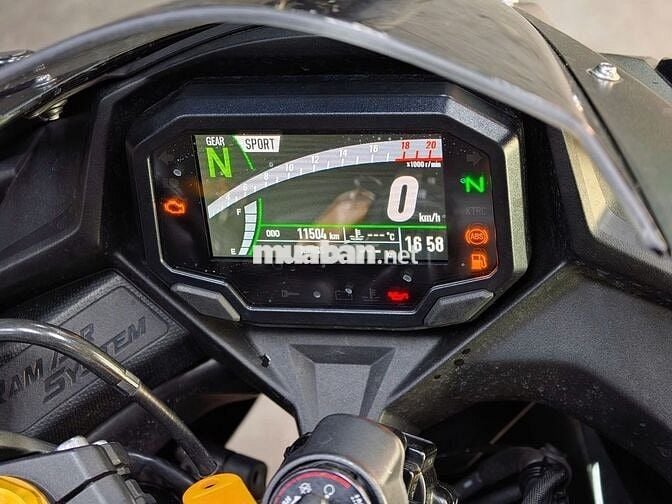 Kawasaki Ninja ZX25R 2023 Xám Titan 11504 km
