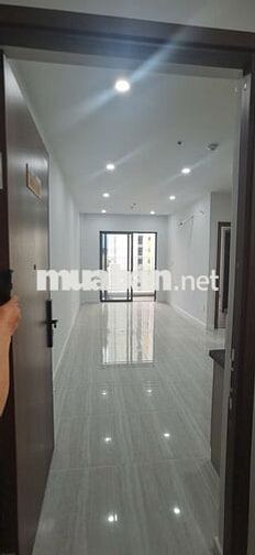 Căn Hộ 2PN,2WC EMerald, giá 6.1/ tháng