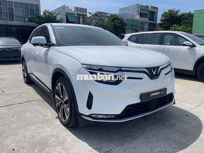 Vinfast VF8 Plus 2023 Trắng lướt chính hãng