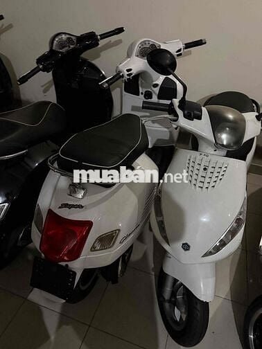Piaggio Vespa GTS 3Vie 2014 Trắng